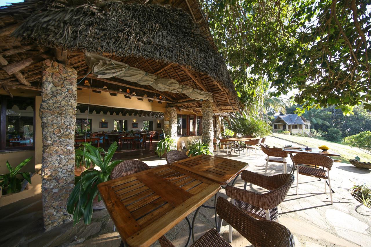Kinasi Lodge Utende Esterno foto